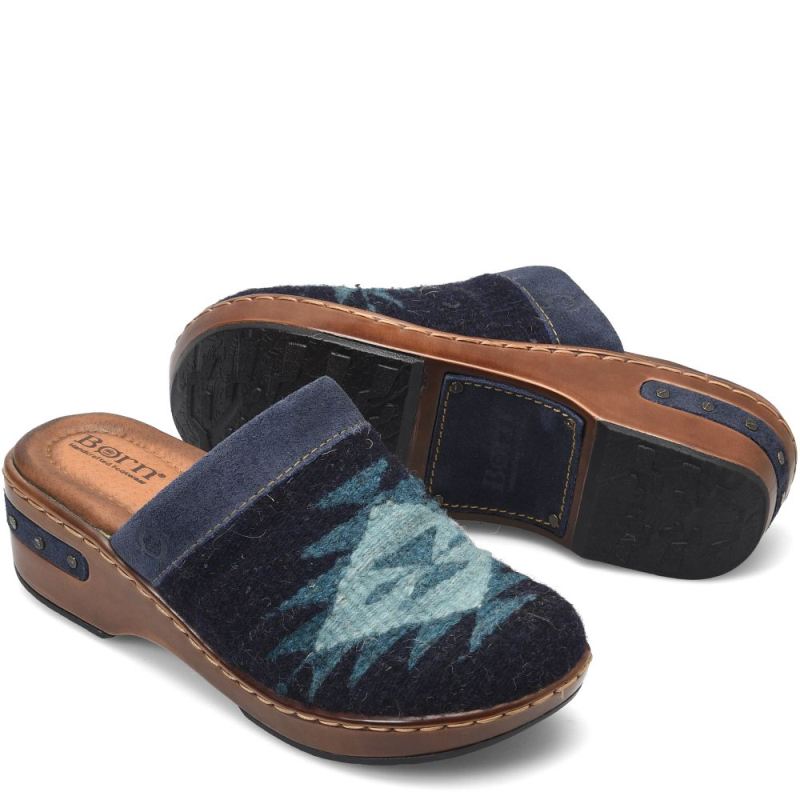 Born Women's Bandy Blanket Clogs - Indigo Blanket Combo (Blue)