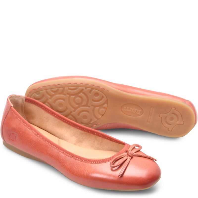Born Women's Brin Flats - Rust Cayenne (Red) - Click Image to Close